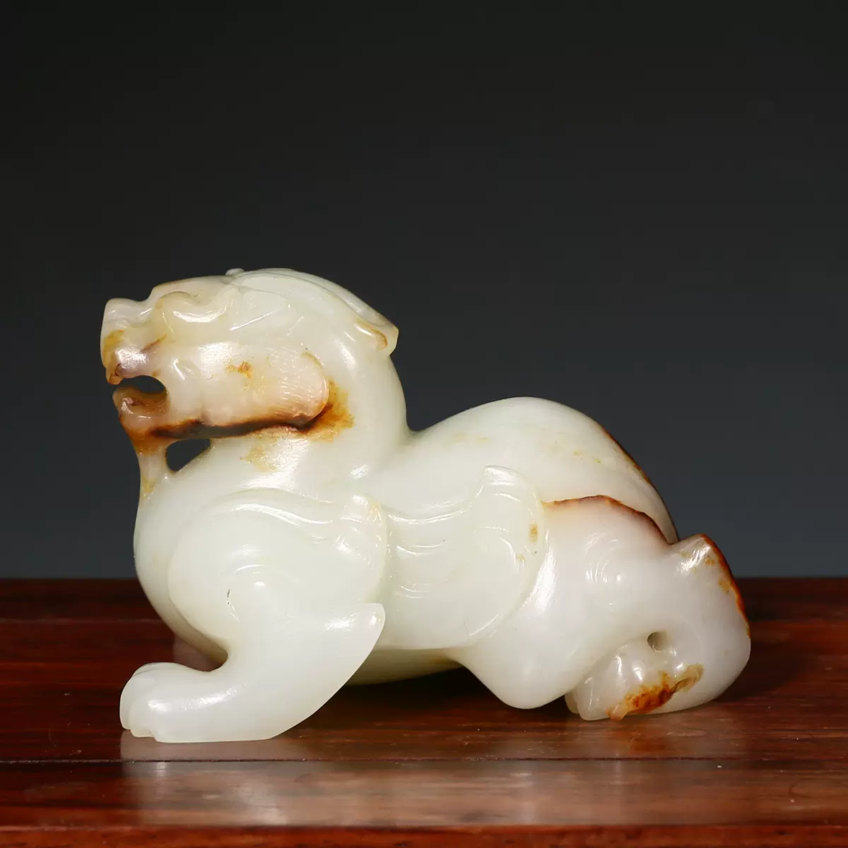 友人館蔵 天然和田玉製 手彫り 饕餮 瑞獸 神獸 圓形 玉璧 友人館蔵 天然和田玉製 手彫り 饕餮 瑞獸 神獸 圓形 玉璧