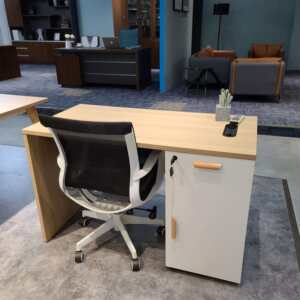 
Office furniture desks and chairs organized by 888 public office staff card table modern staff public table card holder Shenzhen