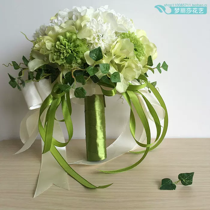 绿白配球菊绣球韩式新娘手捧花结婚手捧花