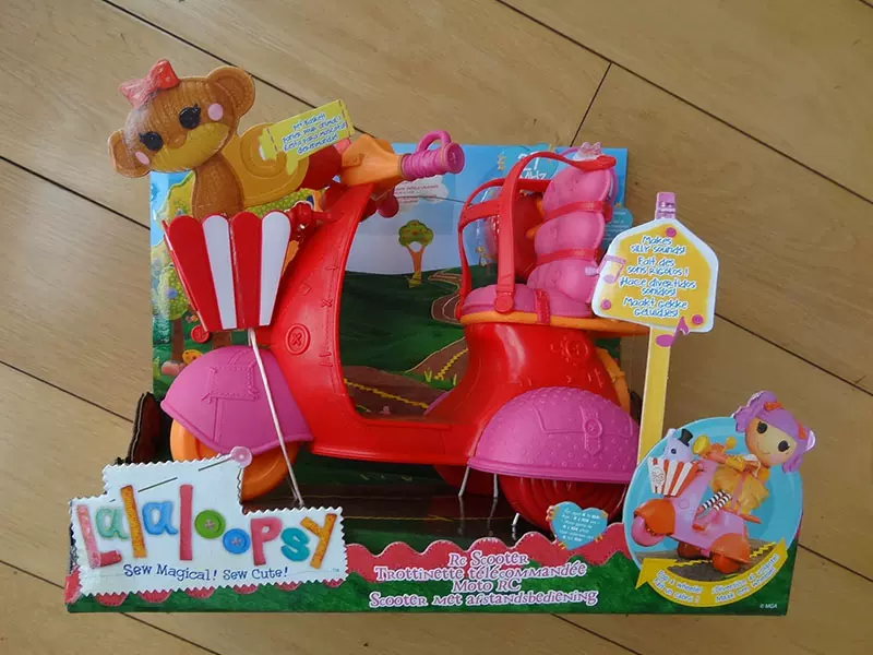 纽扣娃娃-乐乐天使lalaloopsy 大号遥控三轮车摩托包邮