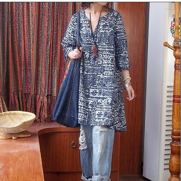 Original design cotton and linen ethnic style women,s literary loose v-neck three-quarter sleeve shirt pullover dress
