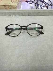 New Tung Tung Titanium Round Retro Men and Women 9915 Ultra -Plastic Steel Glasses Frame Small Face Myopia Glasses Graphic Graphic Graphic
