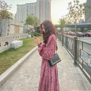 遮胯灯芯绒碎花新款长裙连衣裙甜美显瘦高腰春秋玫瑰花2025女仙女