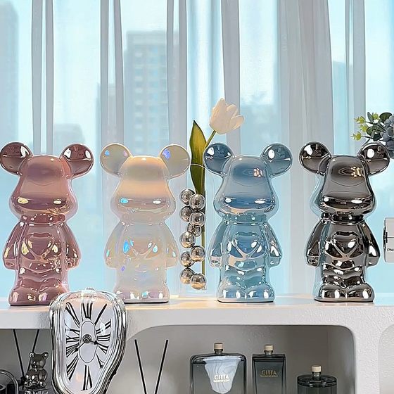 
High-end violent bear ornaments ceramic light luxury home living room entrance TV cabinet wine cabinet piggy bank decoration gift
