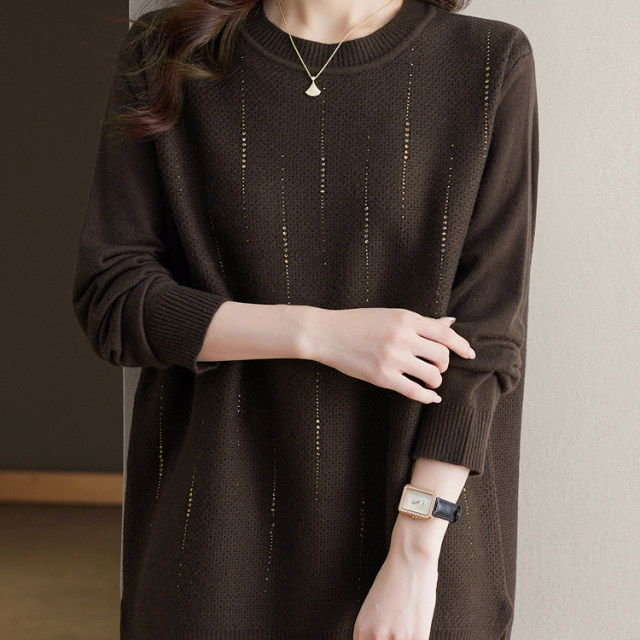 Middle-aged mother autumn and winter woolen sweater round neck sweater women's loose plus size plus size flesh-covering top knitted bottoming shirt