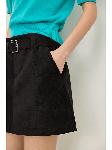 LILY winter new retro velvet mid-low waist anti-exposure micro A skirt

