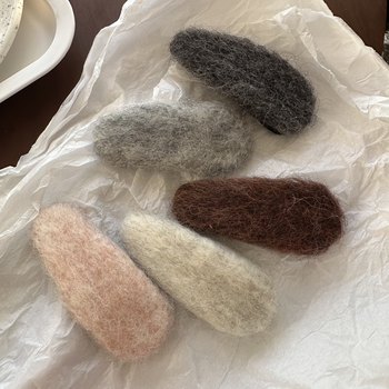 New autumn and winter woolen drop bangs clip