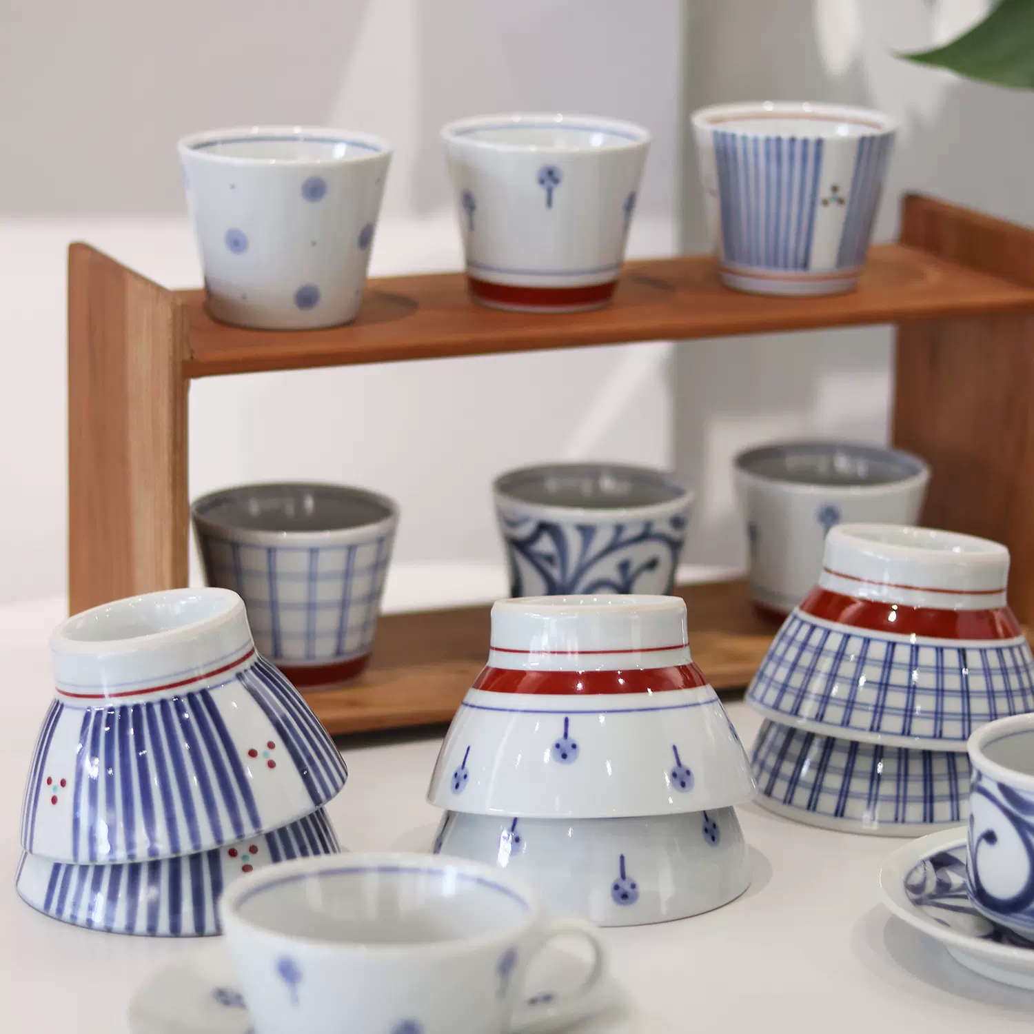 日本进口砥部烧梅山窑手工清新猪口杯日式陶瓷高台碗茶杯家用饭碗-Taobao