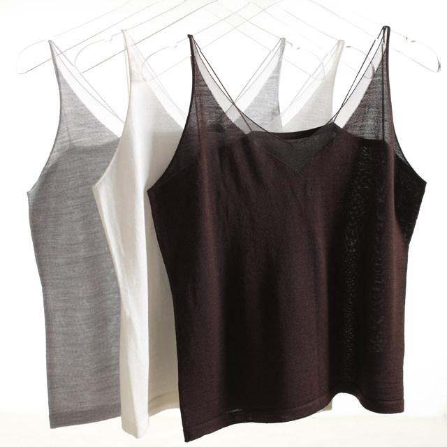 60-count high-grade worsted mulberry silk sheep wool, ultra-fine shoulder straps, retro Maillard V-neck camisole