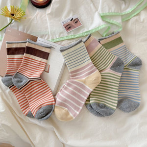 
Socks that pill, Korean-style curled contrast striped mid-calf socks for women, comfortable, breathable and versatile cotton socks for all seasons