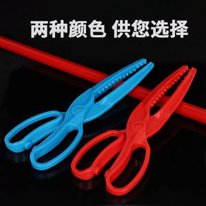 
Fish controller, fish catching clip, fish catcher, fish clip, does not hurt the fish, lure pliers, fishing pliers, anti-slip multifunctional clip