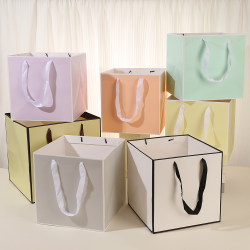 New Square Gift Packaging Bags Kraft Paper Tote Bags in Stock Creative Wide Bottom Baking Manufacturer Wholesale Paper Bags