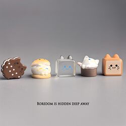 I'M Bored, so I'Ve Set up a Bunch of Cute Kitten Desserts to Decorate the Computer Desk, Japanese-Style Workstation, and Office Desk