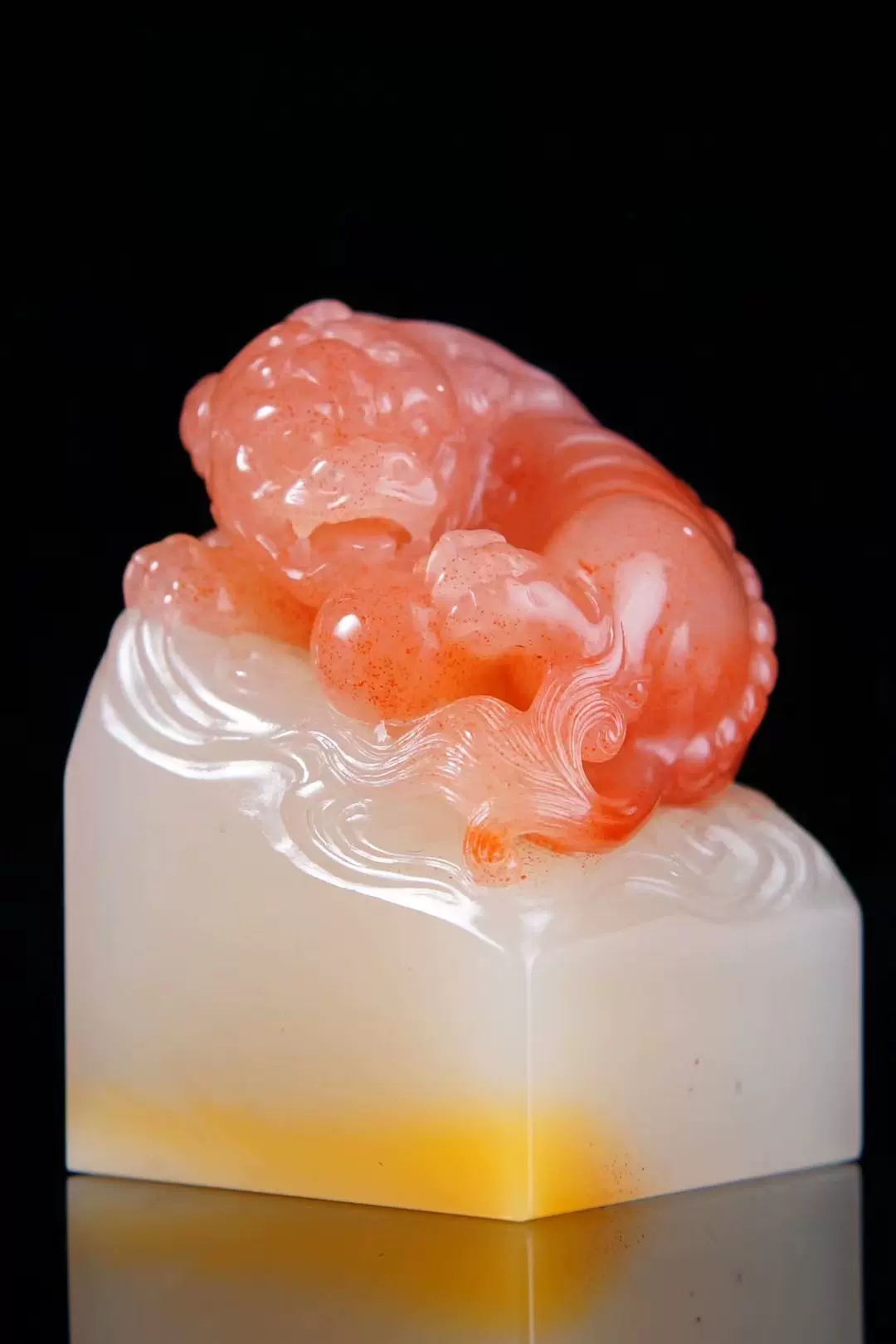 唐物【寿山石】 芙蓉氷凍石 龍鈕 印材印章 高6.4㎝ 重49g／