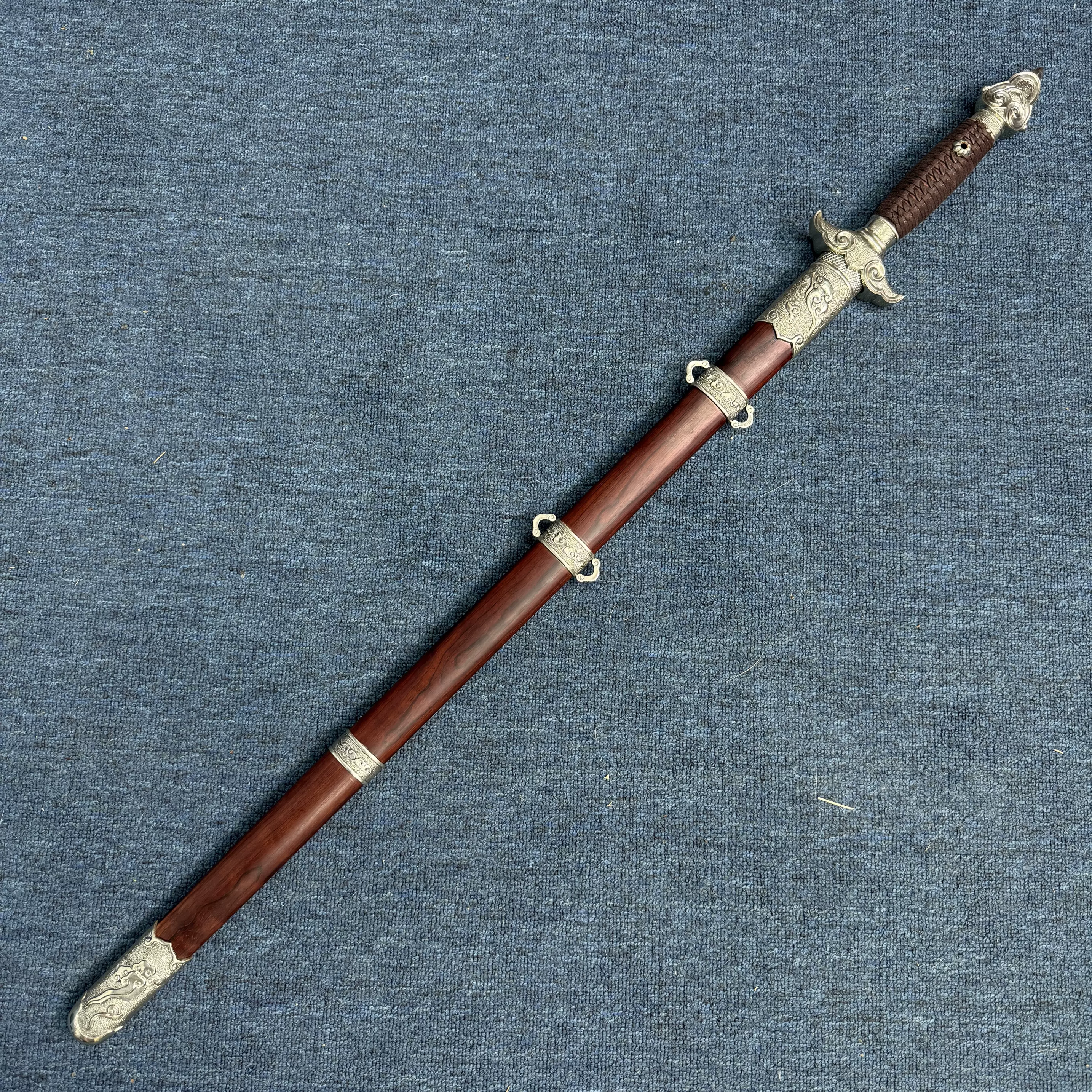 神鹰剑单手剑一体锻打不锈铬钢轻量化武术用剑冷兵器未开刃