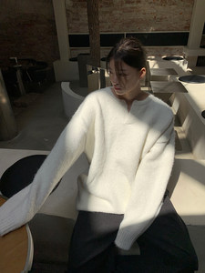 
Luobian Lazy Style! Loose wool, a knitted sweater pullover, versatile slim top for women in autumn and winter