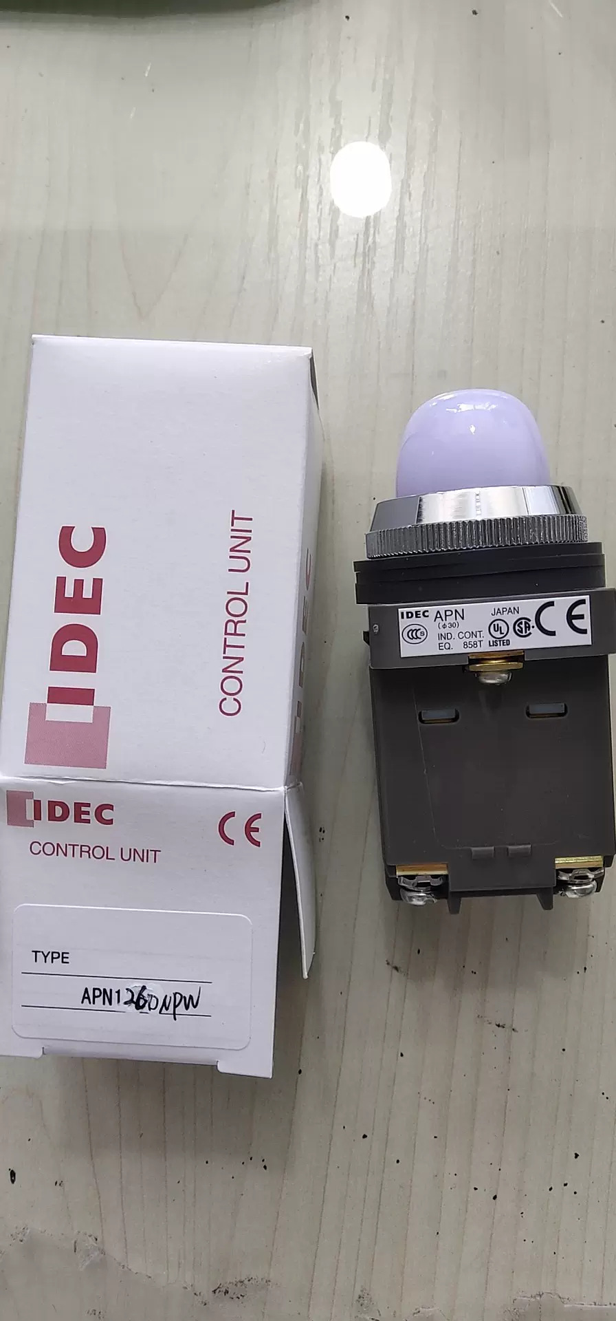IDEC原装正品日本和泉电气LS-6 1W 6.3V 和泉原装灯泡大量现货-Taobao