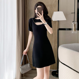 
Ice silk knitted dress women's summer new style small women's high-waisted short-sleeved A-line skirt small fragrant little black dress