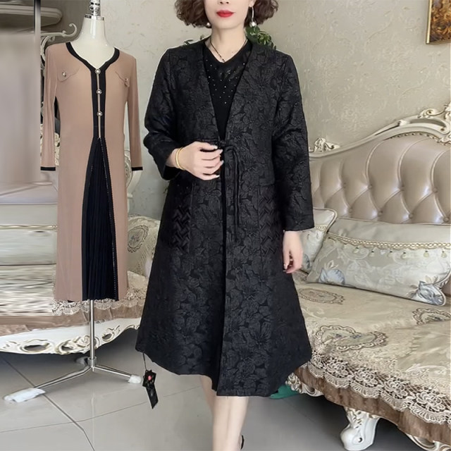 Retro jacket high -end atmosphere spring and autumn new national air quality big pocket wide wife black mid -length windbreaker girl
