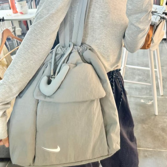 
Nike Nike Immerse Soft Membership Ceremony Blue Handbag Tote Bag BG043-401A