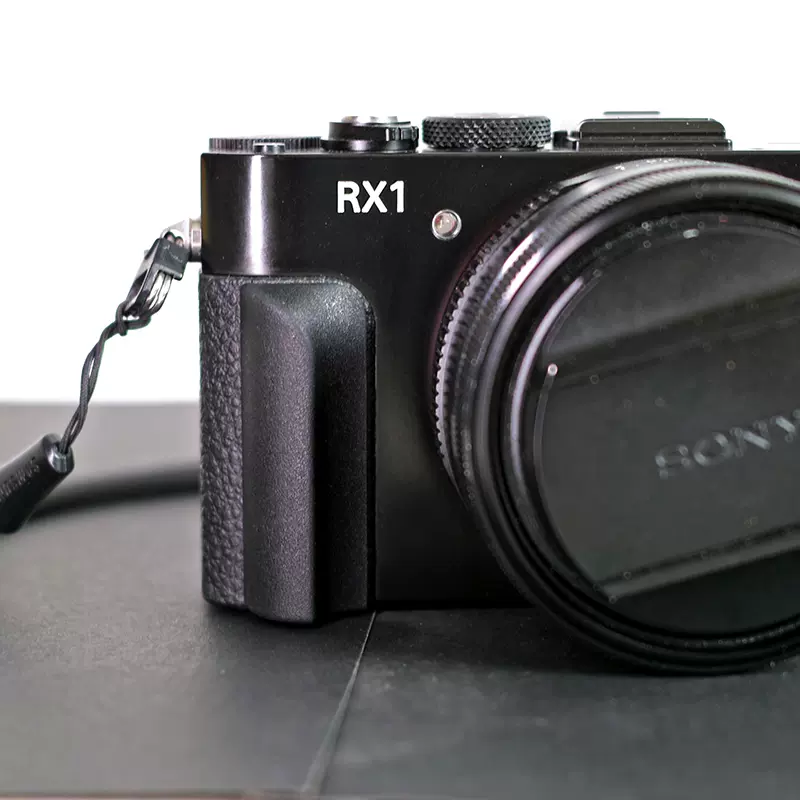 适用于索尼rx1R2手柄黑卡防滑手柄RX1大黑卡保用10年
