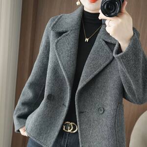 Authentic autumn and winter new 2025 high-end double-sided wool short suit collar fashionable temperament mother's jacket