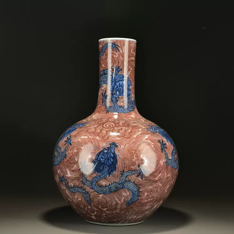 中国古美術 清時代 大清乾隆年製 藍釉獣耳刻む紋花瓶 花入 中国美術 青花 染付 大清乾隆年製 唐草文 耳付 花瓶 壺