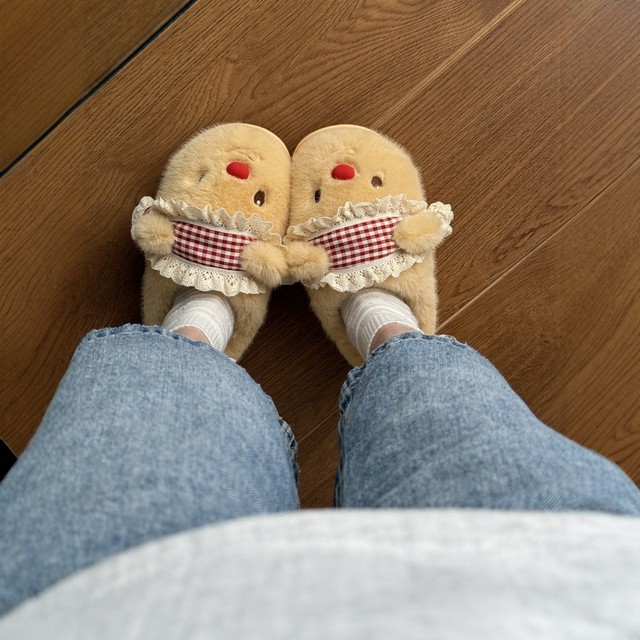 
Cute cartoon butter bear furry slippers for women autumn and winter new outer wear thick-soled home warm anti-slip cotton slippers