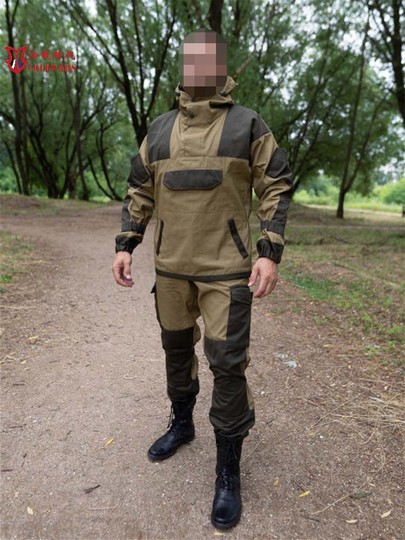 ゴルカ4M戦闘服 - 冷戦時代のスタイル