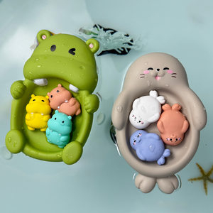 
Children bathing floating animals baby bathing with rubber seals and hippocampus playing with water infants and toddlers do not take a bath toy