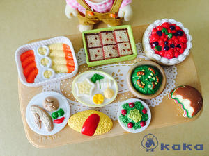 Senjia's home, small accessories, food, cake ice cream criticism Sa burger dessert donuts