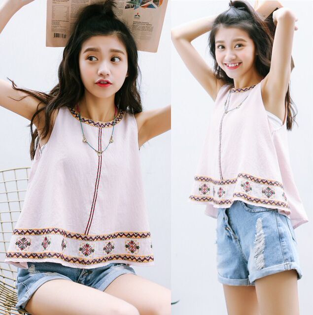 Summer sweet ethnic style wind embroidery printing round neck sleeveless vest vest girl loose chiffon shirt T -shirt top
