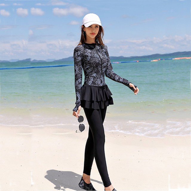 Conservative quick -drying skirt -like long -sleeved long pants Thai beach sunscreen men's and women's sports swimwear
