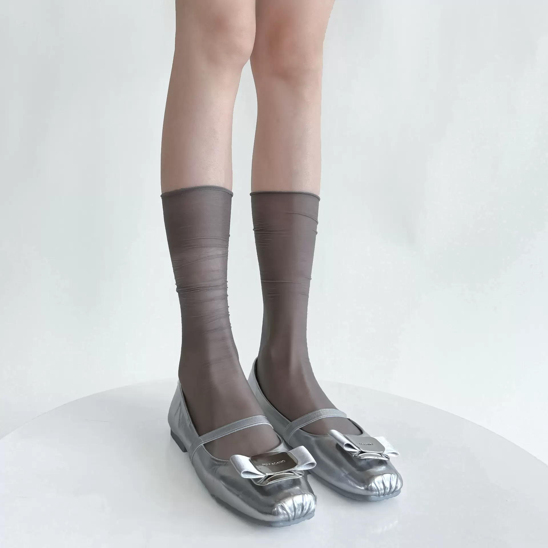 肉丝袜 夏季超薄透肉丝袜酒红色防勾丝耐穿堆堆中