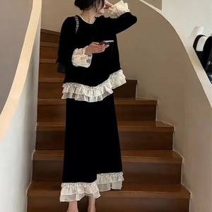
Fashionable age-reducing women's clothing 2025 autumn and winter new light luxury style ruffled splicing fashion ladies boutique suit skirt