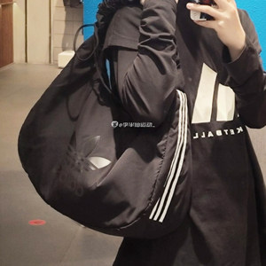 
Adidas Originals Clover New Classic Printed Cloud Bag One-Shoulder Crossbody Bag JP0146