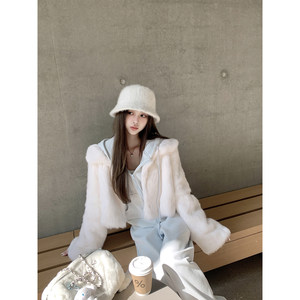 
Ruoyu Customized Relaxation Ice Milk Blue High Weight Velvet Sweater Pants Two-piece Casual Temperament Suit