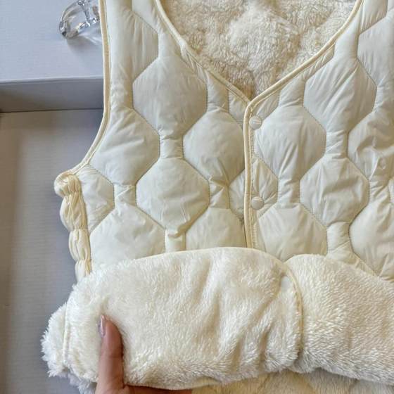 
Xiaohongshu’s popular high-quality vest, Korean-style vest for outer wear and inner layer, plus velvet and thickened sherpa top, women’s warm vest