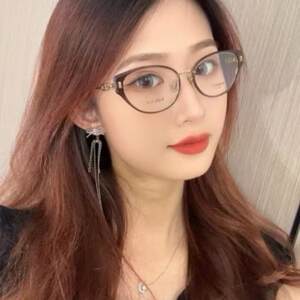 
Personalized retro tortoiseshell glasses frame diamond face cat eye leopard print frame fashion trend niche ultra light blue light