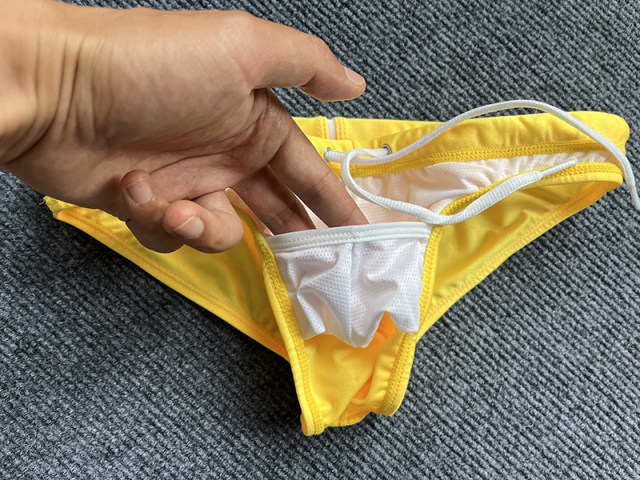 [Clearance] Men's Sexy Printed Low-Rise Swim Trunks with Drainage Line, Men's Triangle Swim Briefs