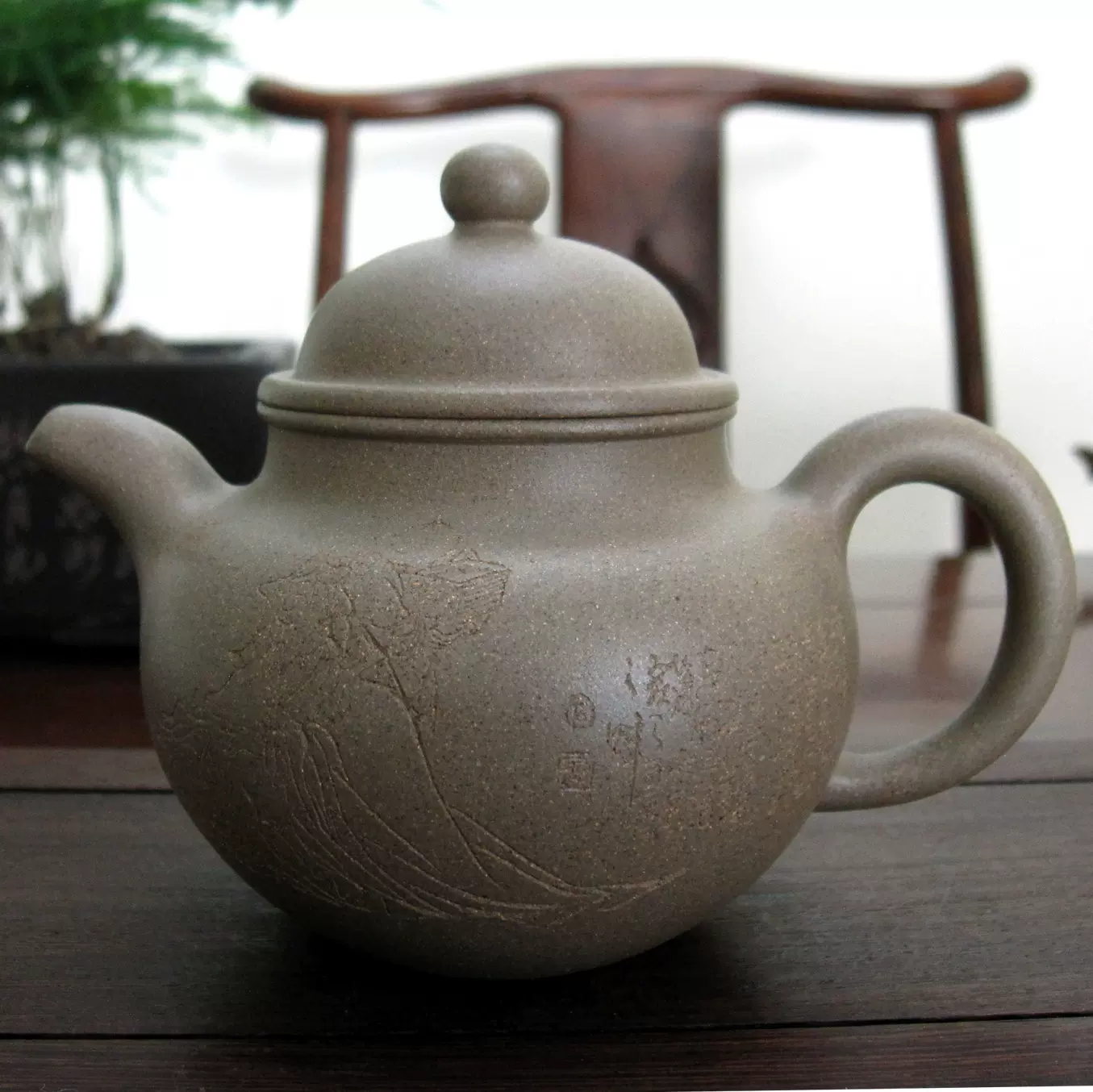 顧勤紫砂壺方泉壺沈漢生刻繪宜興老黑泥全手工製作現代工藝茶壺