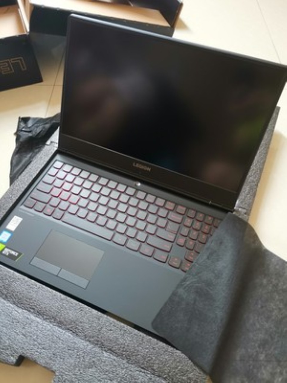 联想拯救者y7000