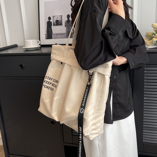 YILCER Borsa a tracolla da donna in pelle PU con motivo a coccodrillo borse casual borse a tracolla da viaggio da donna di grande capacità resistenti all'usura alla moda con cinturino regolabile
