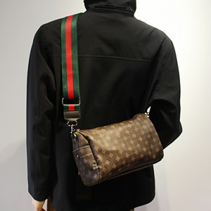 
ThreeBox trendy brand old flower bag for men and women 2025 new commuter crossbody bag large capacity high-end shoulder bag