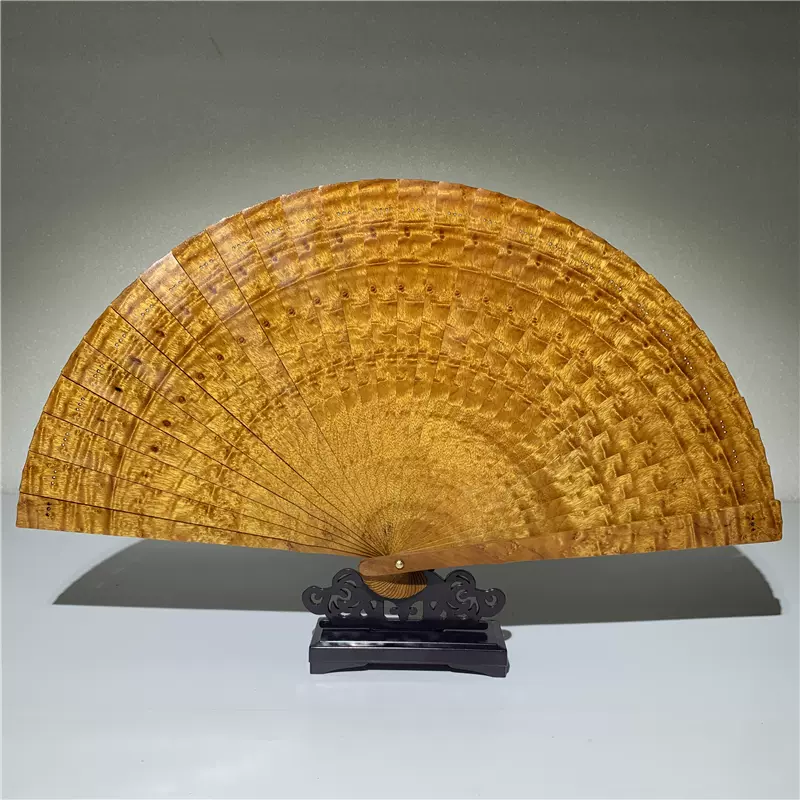 啓文絲折廠精製　檀香絹扇 啓文絲折廠精製 檀香絹扇