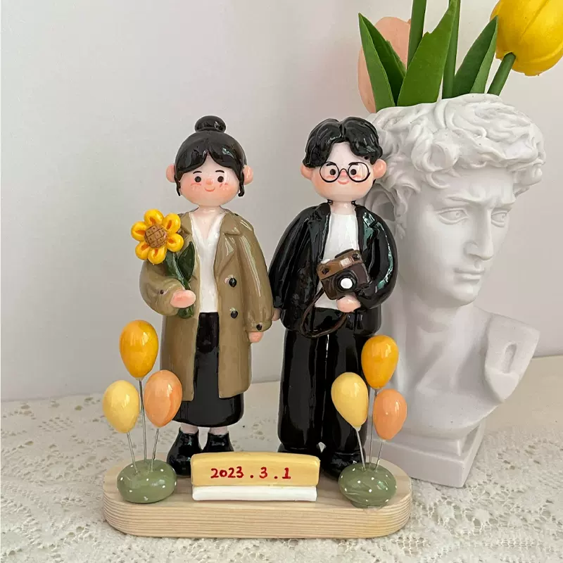 q版人偶定製粘土雙人擺件石塑黏土情侶結婚生日畢業禮物生日泥塑-Taobao 
