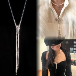 Star-Inspired Trendy Vintage Cross Pearl Necklace for Women, Light Luxury Niche Style, Sophisticated Heavy-Duty Sweater Chain
