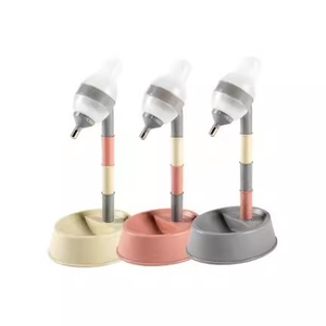 
South Korea's Purmi drinking fountain, specially designed for pet cats and dogs, has smooth water discharge and does not wet the mouth. The kettle has high stainless steel beads.