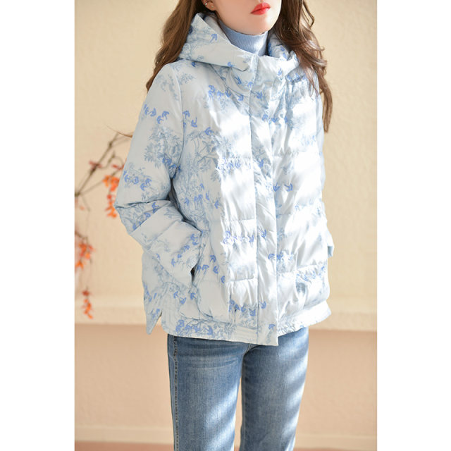GESGOO fashion hooded blue down jacket female autumn and winter 2024 new embroidery design white duck down jacket to keep warm
