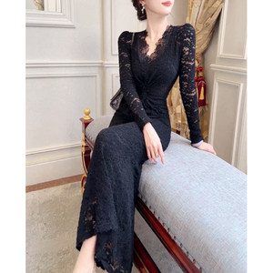 
2026 Spring Korean version of the new temperament lace long-sleeved slimming dress V-neck bottoming twist high-waisted slimming long skirt
